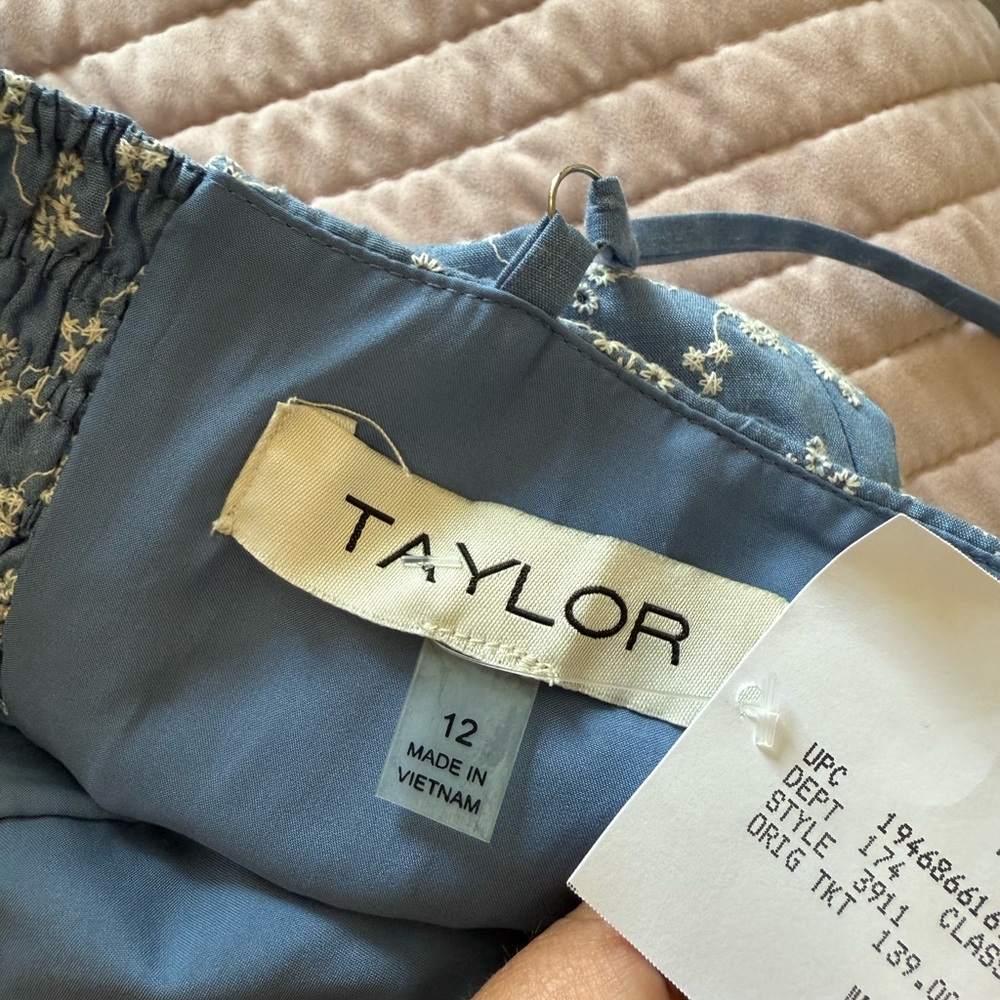 TAYLOR SWEETHEART Neckline embroidered A-Line MIDI Dress Size 12 - Picture 13 of 13